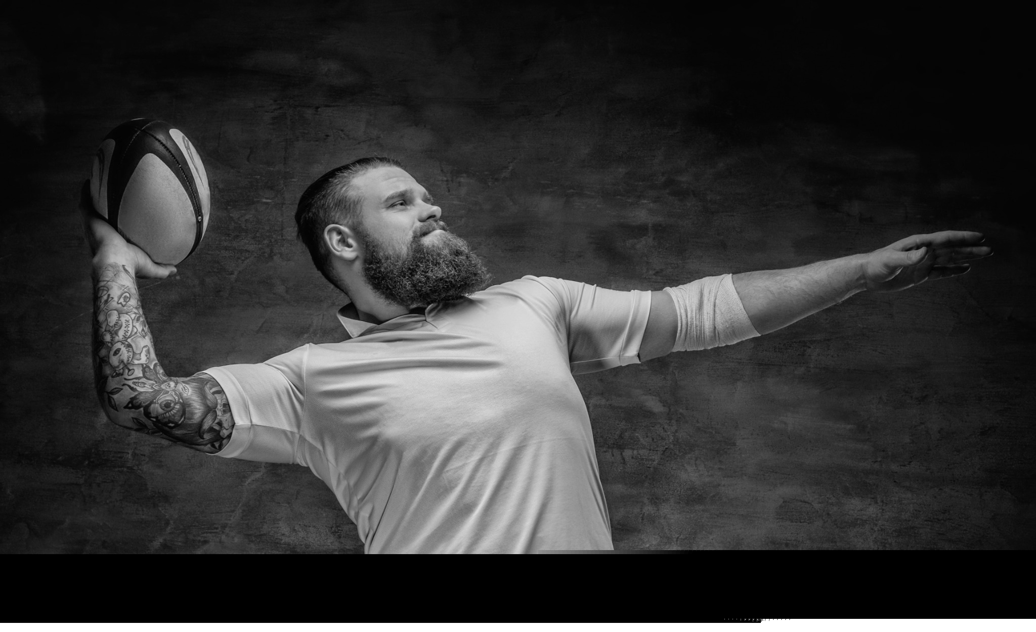 Rugbyman préparant une passe